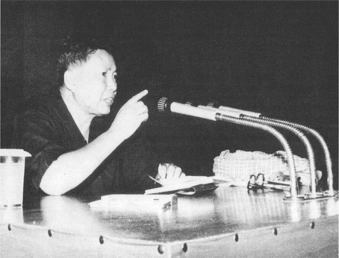 b-k-ben-kiernan-the-pol-pot-regime-11.jpg