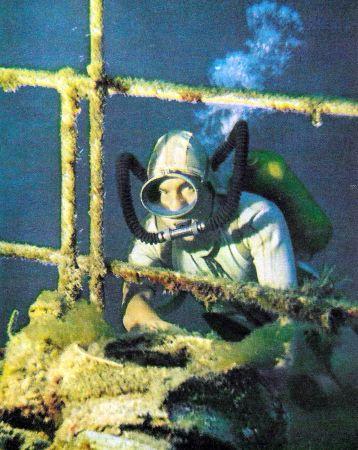 c-j-captain-j-y-cousteau-with-frederic-dumas-the-s-37.jpg