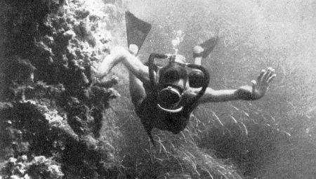 c-j-captain-j-y-cousteau-with-frederic-dumas-the-s-5.jpg