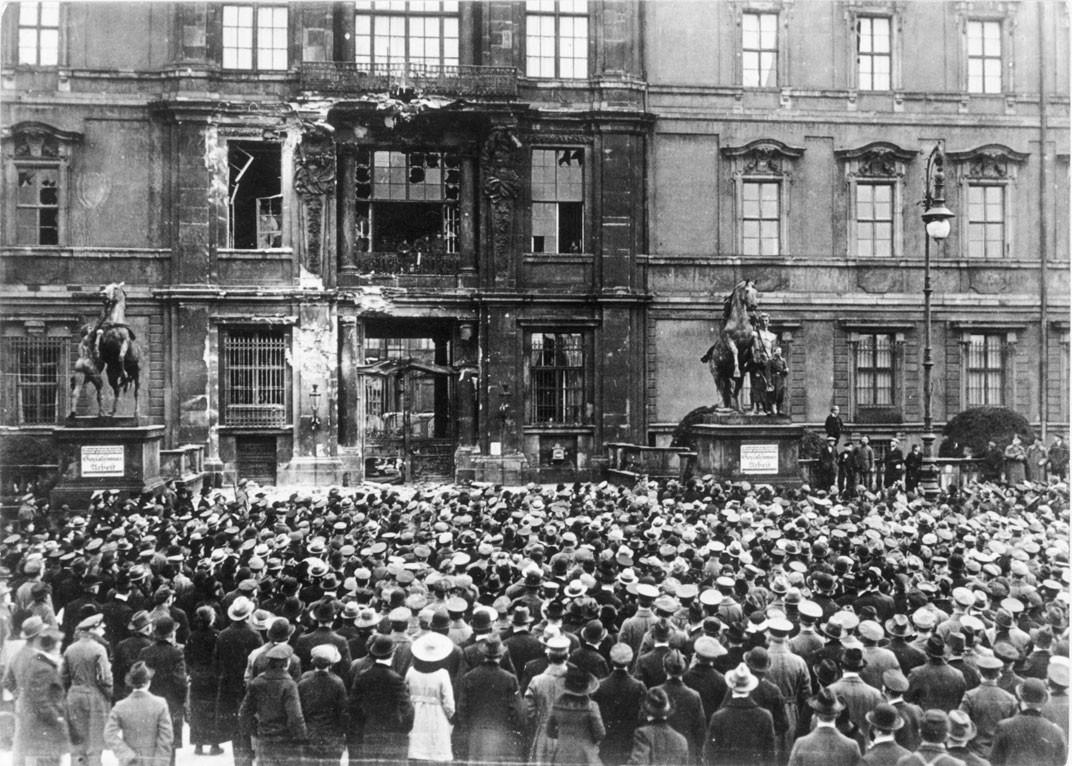 m-j-mark-jones-founding-weimar-11.jpg